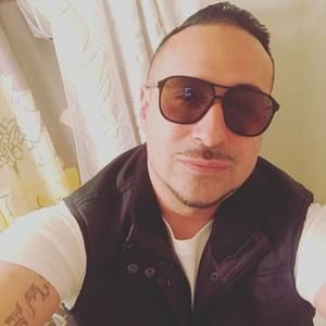 Meet your Posher, Gilbert